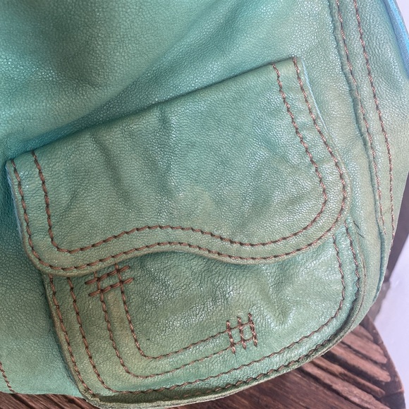 Vintage Lucky Brand shoulder bag. - Picture 3 of 7